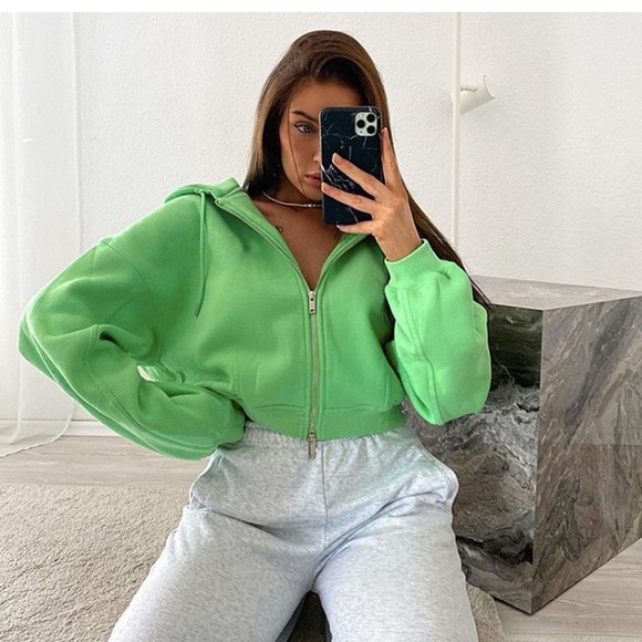 Solid Round Neck Long Sleeved Hooded Zipper Cardigan Sweater - Picture 6 of 6